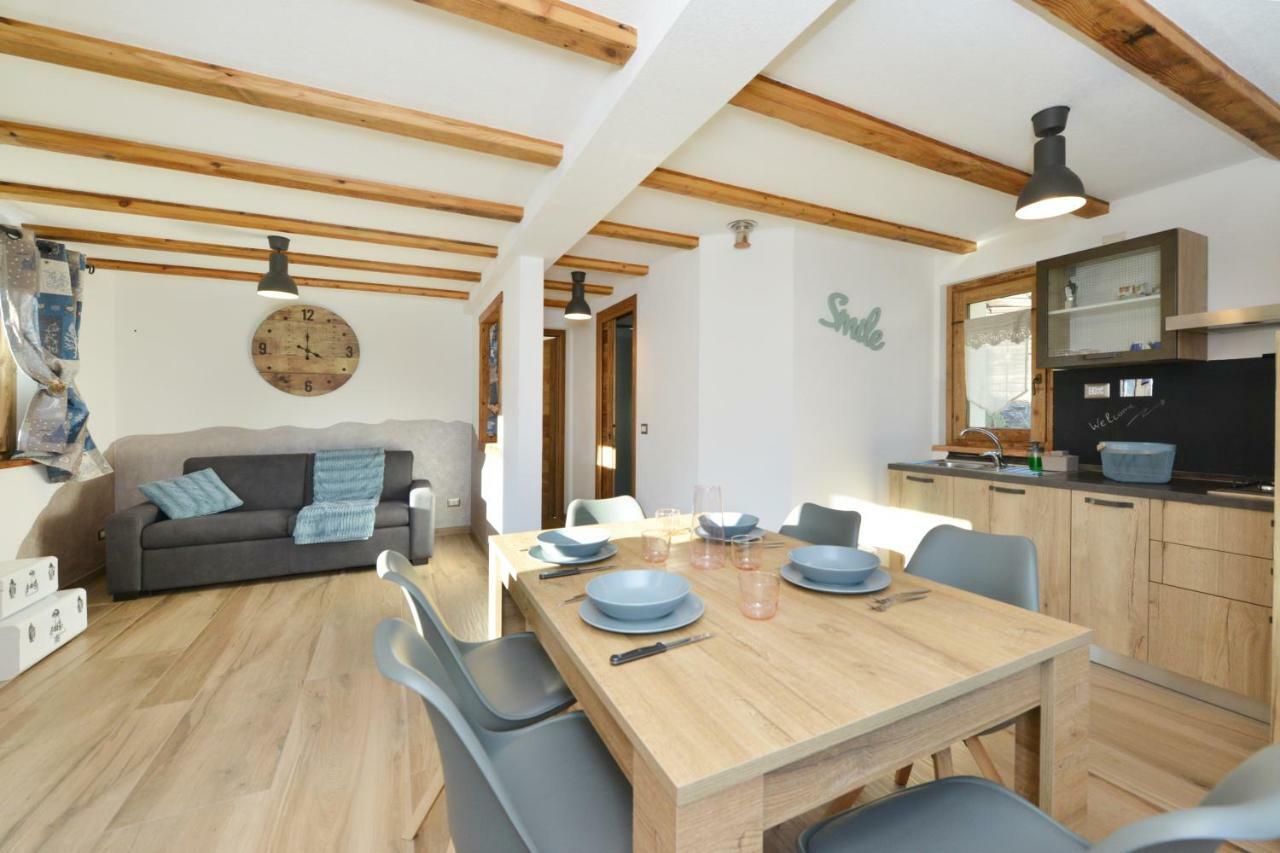 Lo Metcho Dou Bino Apartment Antey-Saint-Andre Bagian luar foto