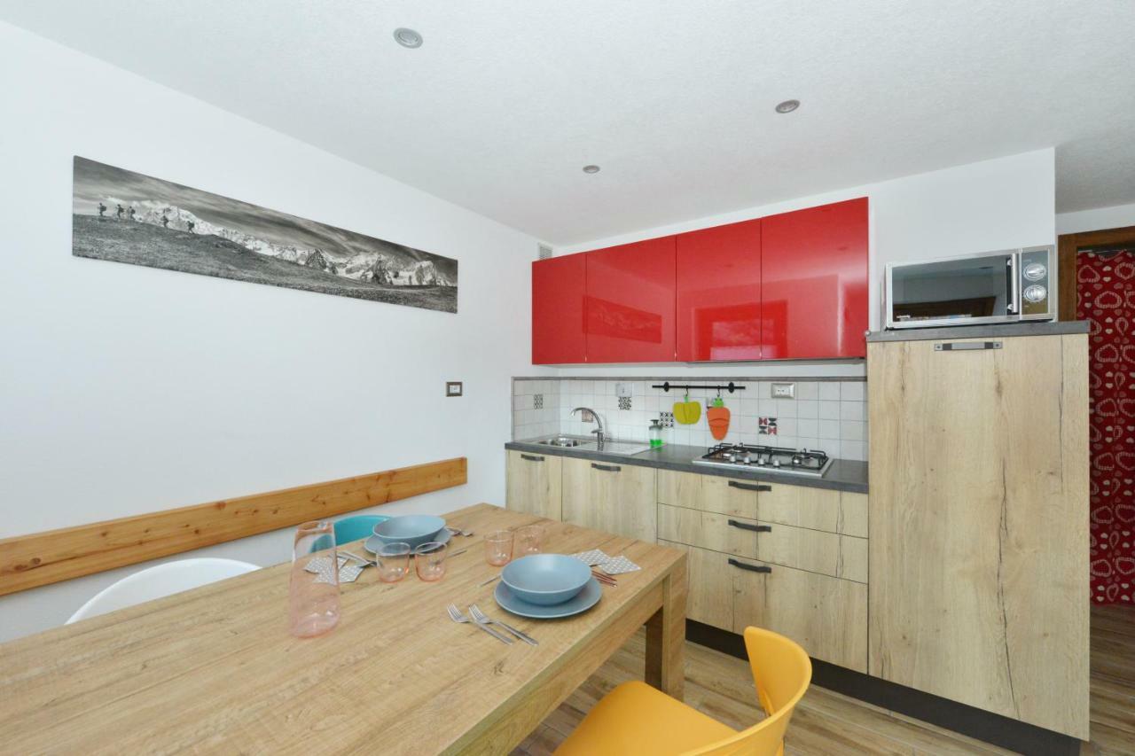 Lo Metcho Dou Bino Apartment Antey-Saint-Andre Bagian luar foto